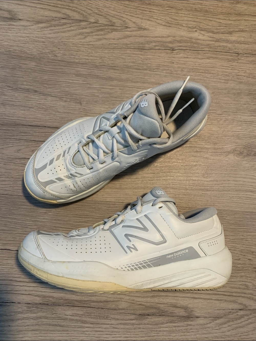 New Balance Court Athletic Sneakers Womens size 9